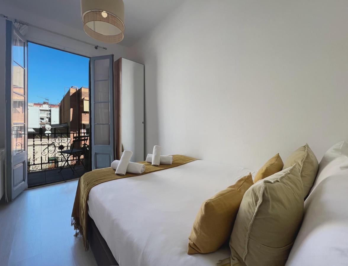 Stay U-Nique Apartments Lepant Barcelona Ngoại thất bức ảnh