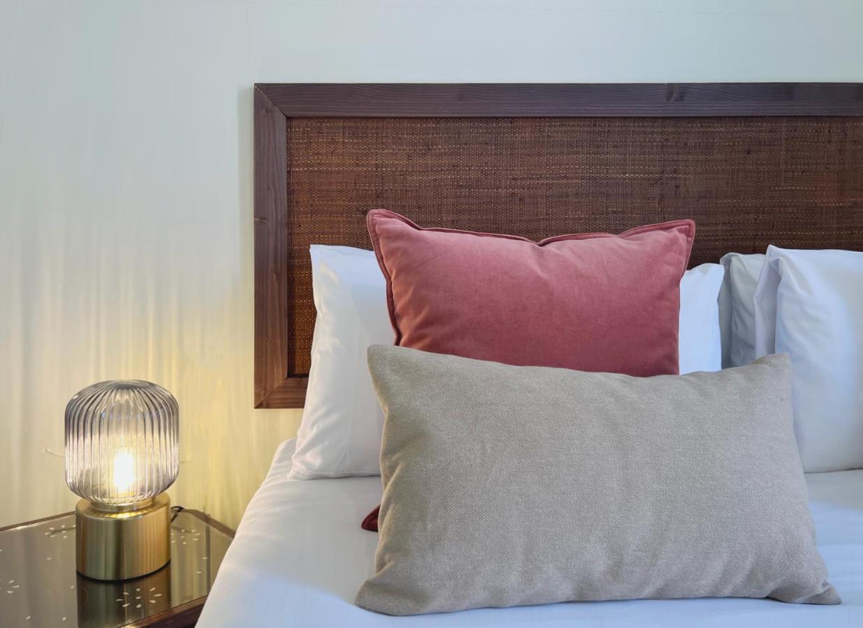 Stay U-Nique Apartments Lepant Barcelona Ngoại thất bức ảnh